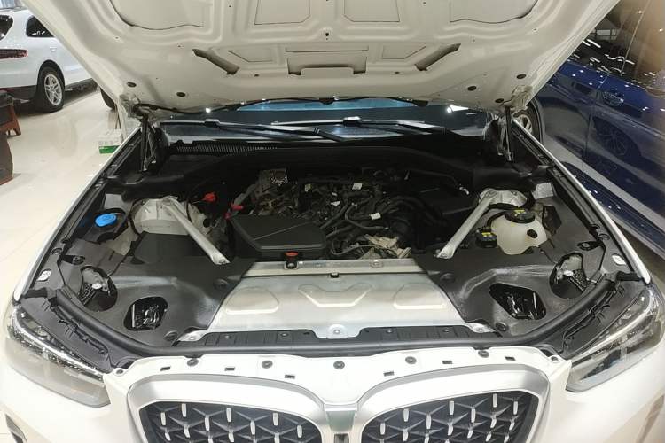 Used BMW X4 2022 xDrive 30i M Sport Package Engine Bay