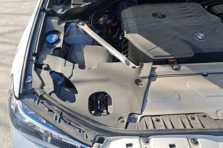 Used BMW X4 2022 xDrive 25i M Sport Package Engine Bay Right