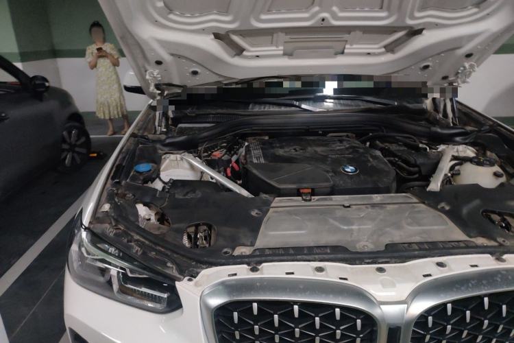 Used BMW X4 2022 xDrive 25i M Sport Package Engine Bay Right