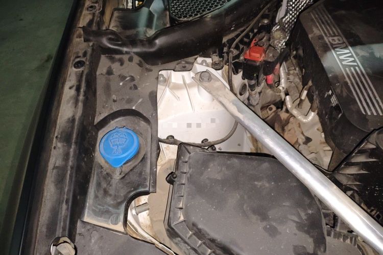 Used BMW X4 2022 xDrive 25i M Sport Package Engine Bay Right