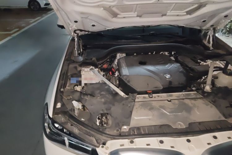 Used BMW X4 2022 xDrive 25i M Sport Package Engine Bay Right