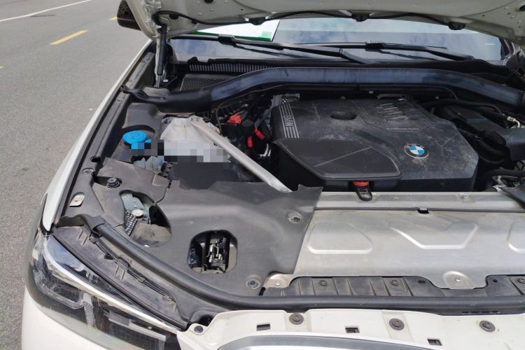 Used BMW X4 2022 xDrive 25i M Sport Package Engine Bay Right