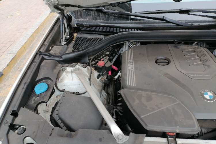 Used BMW X4 2022 xDrive 30i M Sport Package Engine Bay Right