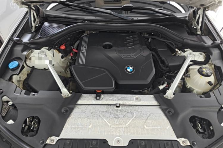 Used BMW X4 2022 xDrive 25i M Sport Package Engine Bay
