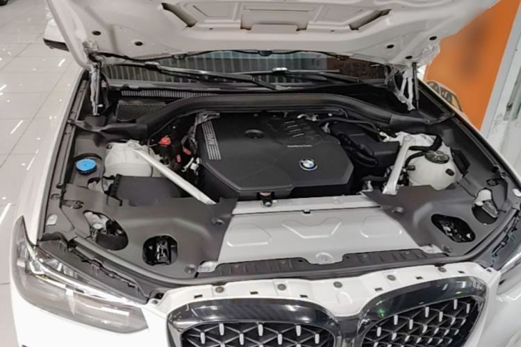 Used BMW X4 2022 xDrive 25i M Sport Package Engine Bay