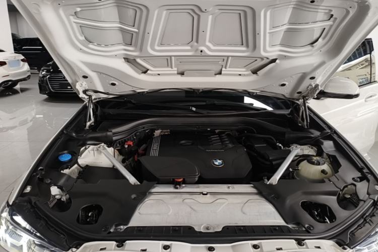 Used BMW X4 2022 xDrive 25i M Sport Package Engine Bay