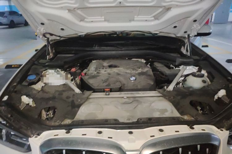 Used BMW X4 2022 xDrive 25i M Sport Package Engine Bay