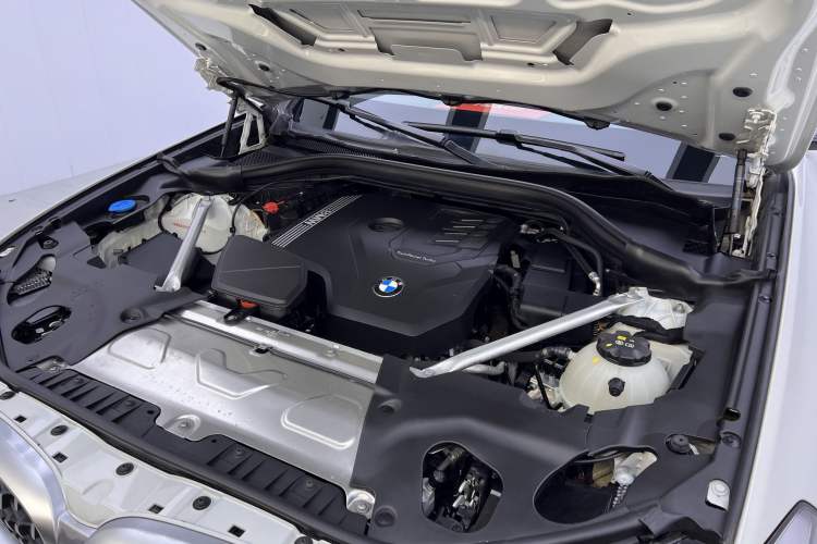 Used BMW X4 2022 xDrive 25i M Sport Package Engine Bay