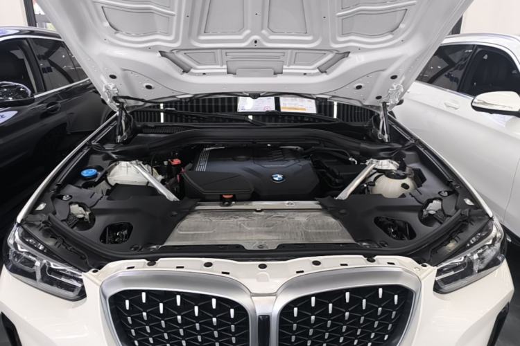 Used BMW X4 2022 xDrive 25i M Sport Package Engine Bay