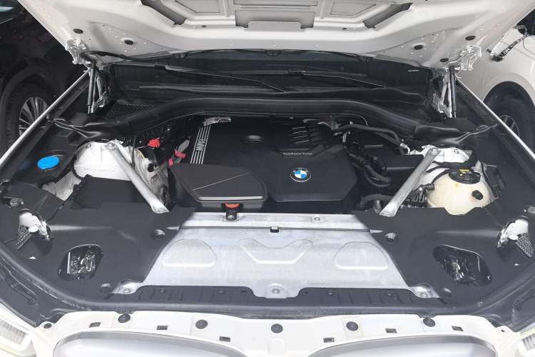 Used BMW X4 2022 xDrive 25i M Sport Package Engine Bay