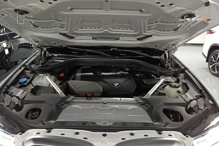 Used BMW X4 2022 xDrive 30i M Sport Package Engine Bay
