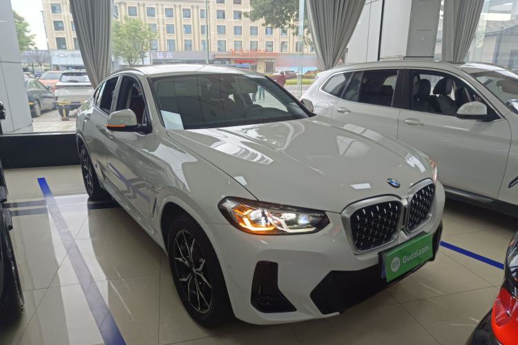 Used BMW X4 2022 xDrive 25i M Sport Package Exterior 1