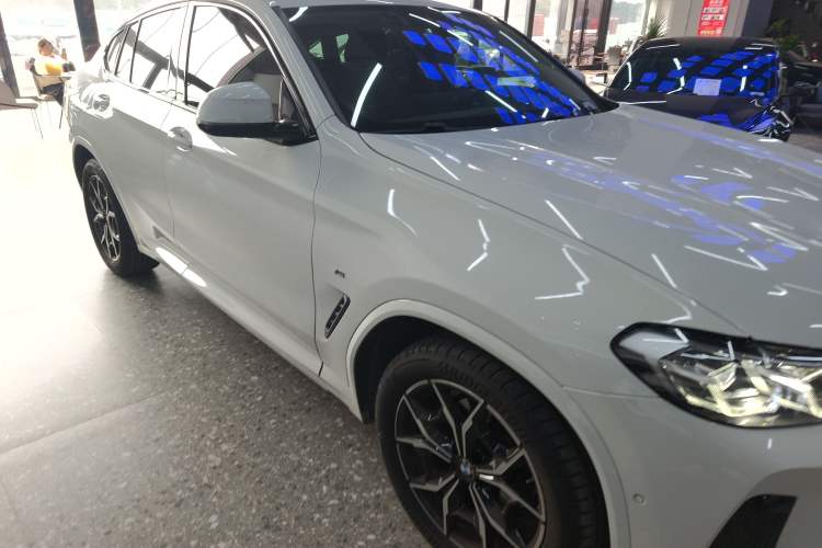 Used BMW X4 2022 xDrive 25i M Sport Package Exterior 1