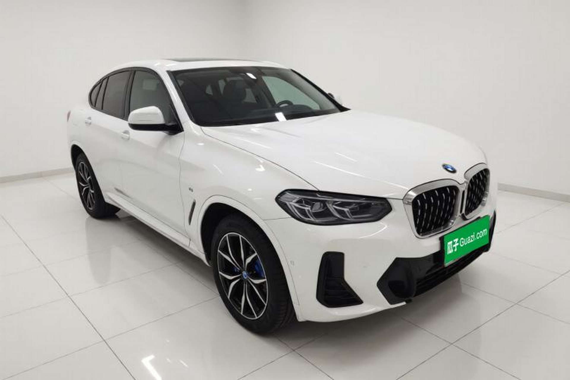Used BMW X4 2022 xDrive 25i M Sport Package Exterior 2