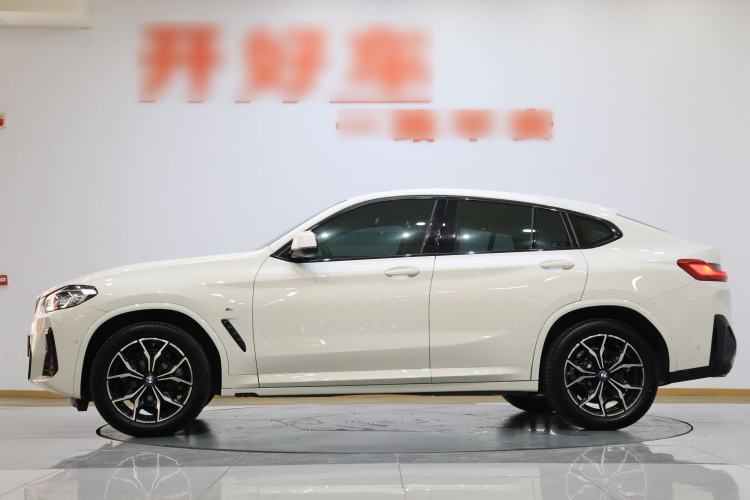 Used BMW X4 2022 xDrive 25i M Sport Package Exterior 2
