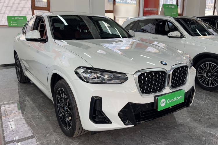 Used BMW X4 2022 xDrive 25i M Sport Package Exterior 2