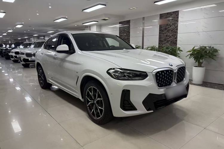 Used BMW X4 2022 xDrive 25i M Sport Package Exterior 2