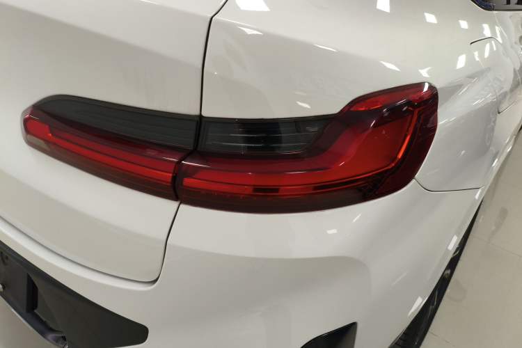 Used BMW X4 2022 xDrive 30i M Sport Package Exterior 3