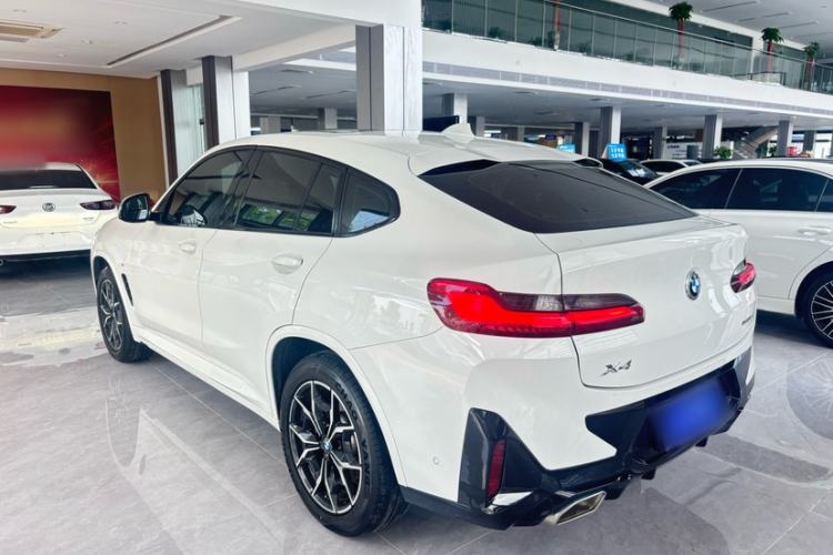 Used BMW X4 2022 xDrive 25i M Sport Package Exterior 3
