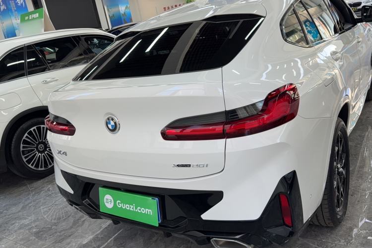 Used BMW X4 2022 xDrive 25i M Sport Package Exterior 4