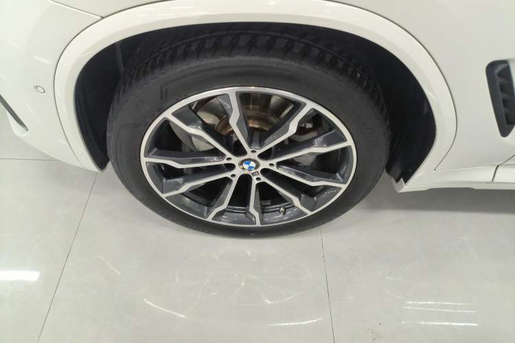 Used BMW X4 2022 xDrive 30i M Sport Package Exterior 4