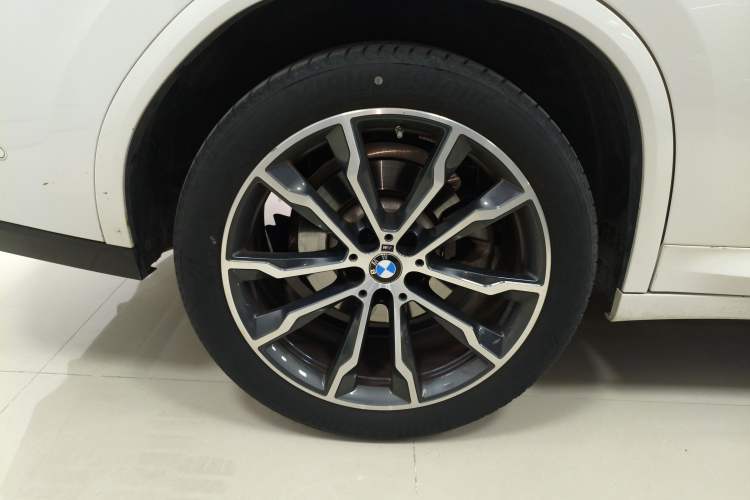 Used BMW X4 2022 xDrive 30i M Sport Package Exterior 5