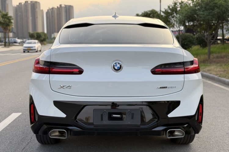 Used BMW X4 2022 xDrive 25i M Sport Package Exterior 5