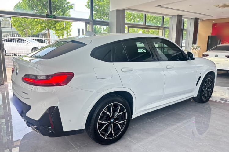 Used BMW X4 2022 xDrive 25i M Sport Package Exterior 5