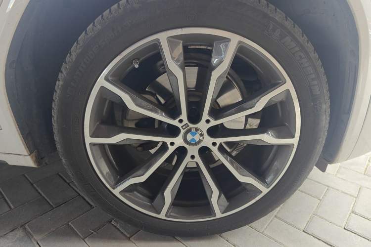 Used BMW X4 2022 xDrive 30i M Sport Package Exterior 7