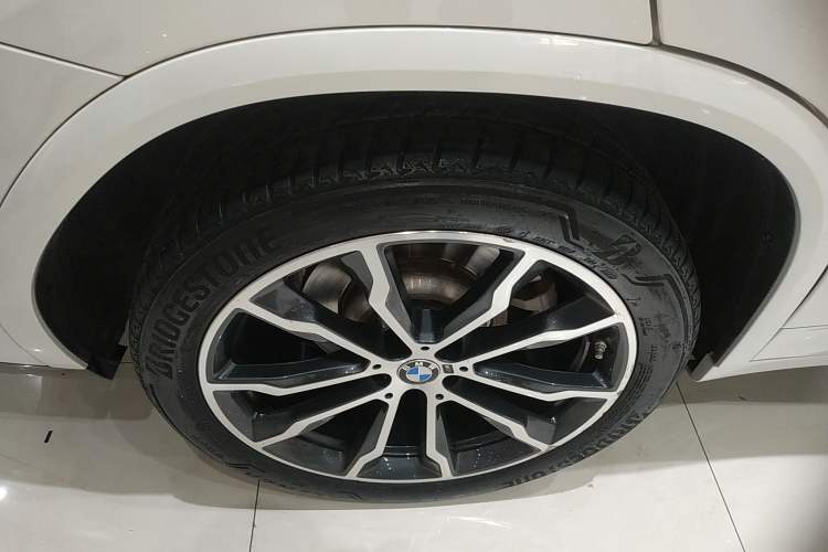 Used BMW X4 2022 xDrive 30i M Sport Package Exterior 8