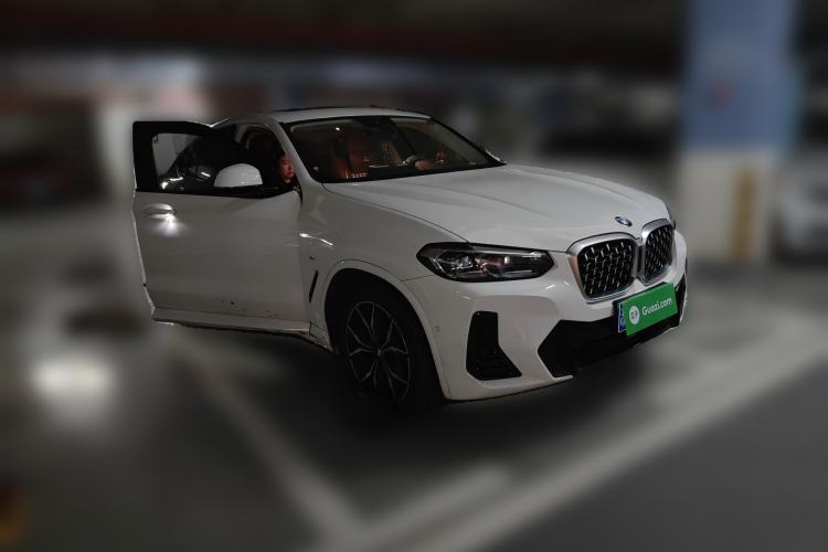 Used BMW X4 2022 xDrive 25i M Sport Package Front Right 45 Deg