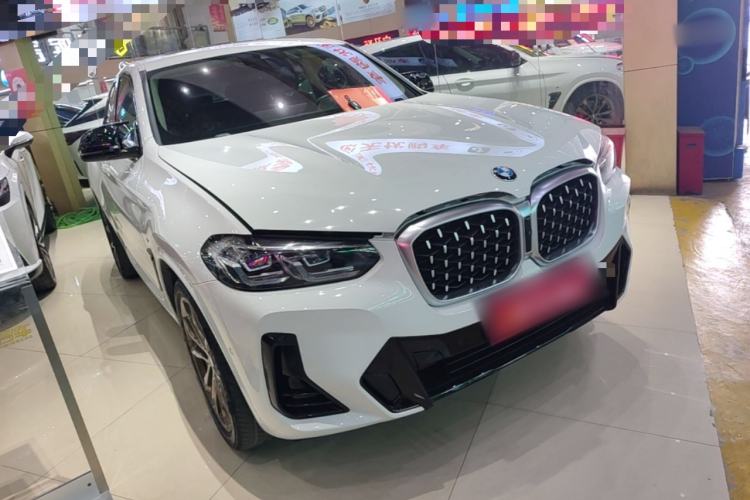 Used BMW X4 2022 xDrive 30i M Sport Package Front Right 45 Deg