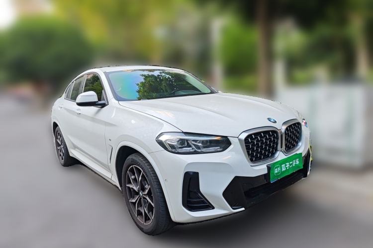 Used BMW X4 2022 xDrive 25i M Sport Package Front Right 45 Deg