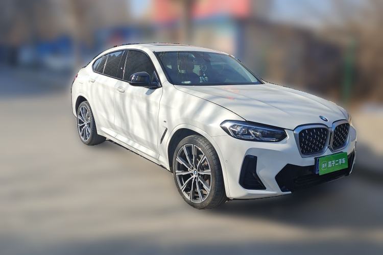 Used BMW X4 2022 xDrive 25i M Sport Package Front Right 45 Deg