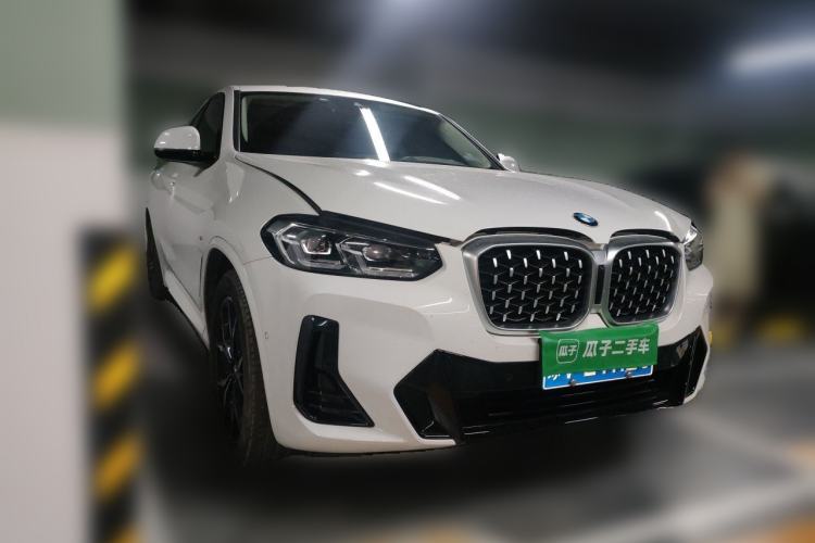 Used BMW X4 2022 xDrive 25i M Sport Package Front Right 45 Deg