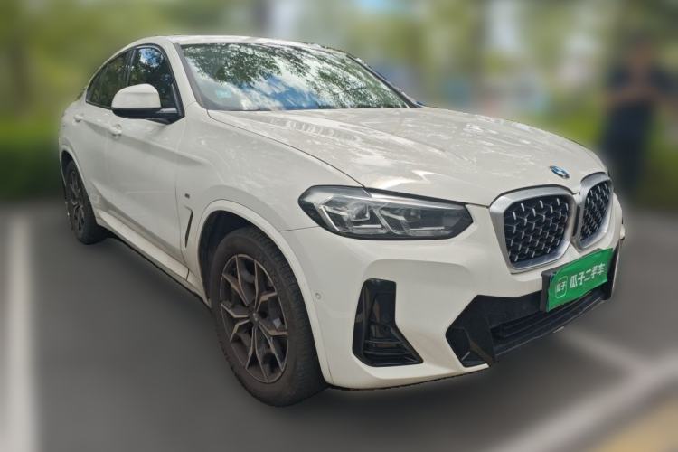 Used BMW X4 2022 xDrive 25i M Sport Package Front Right 45 Deg
