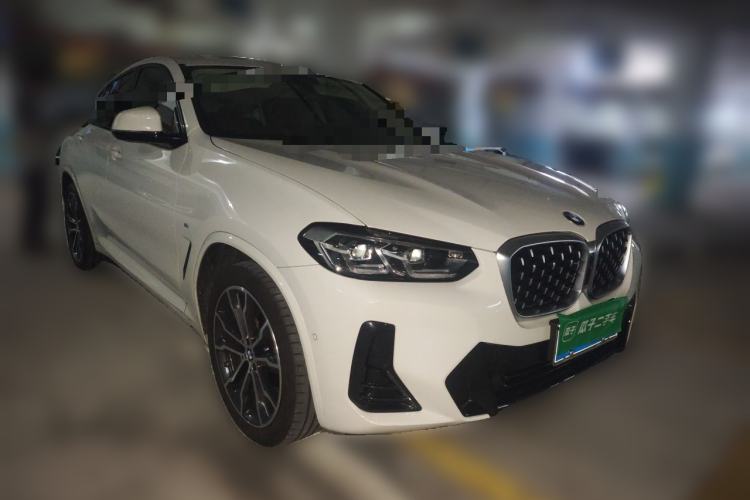 Used BMW X4 2022 xDrive 30i M Sport Package Front Right 45 Deg