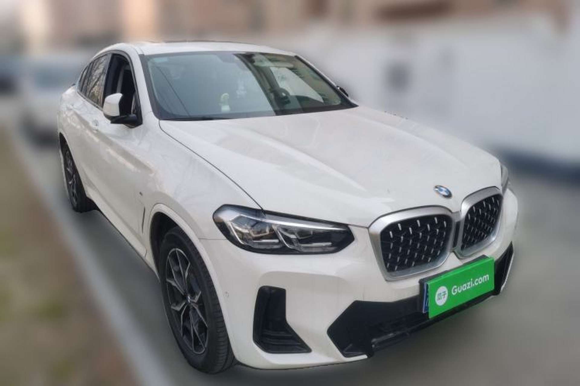 Used BMW X4 2022 xDrive 25i M Sport Package Front Right 45 Deg