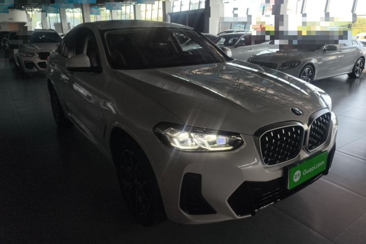 Used BMW X4 2022 xDrive 25i M Sport Package Front Right 45 Deg