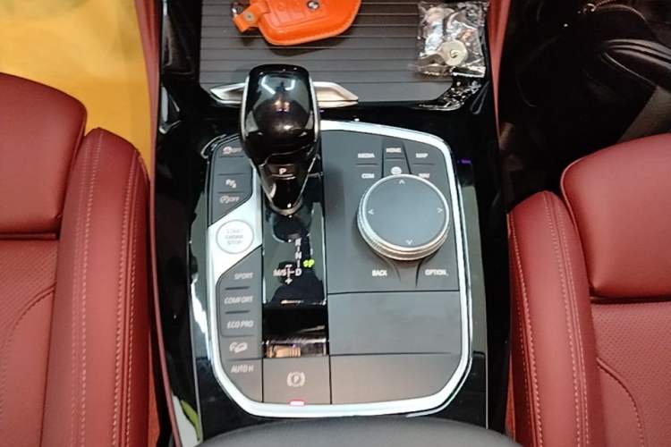 Used BMW X4 2022 xDrive 25i M Sport Package Gear Lever