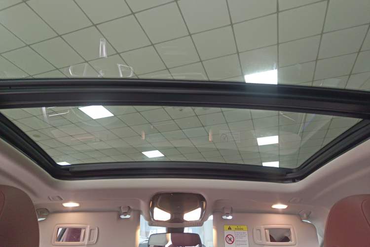 Used BMW X4 2022 xDrive 25i M Sport Package Headliner