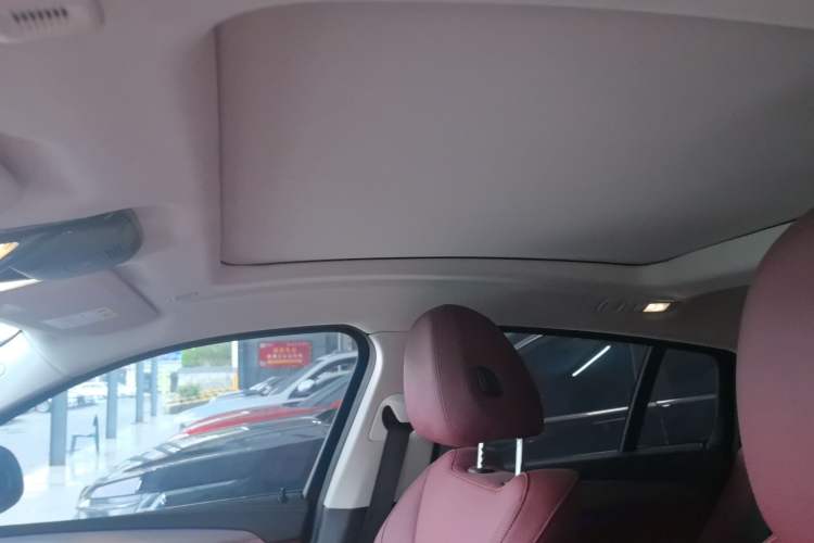Used BMW X4 2022 xDrive 25i M Sport Package Headliner