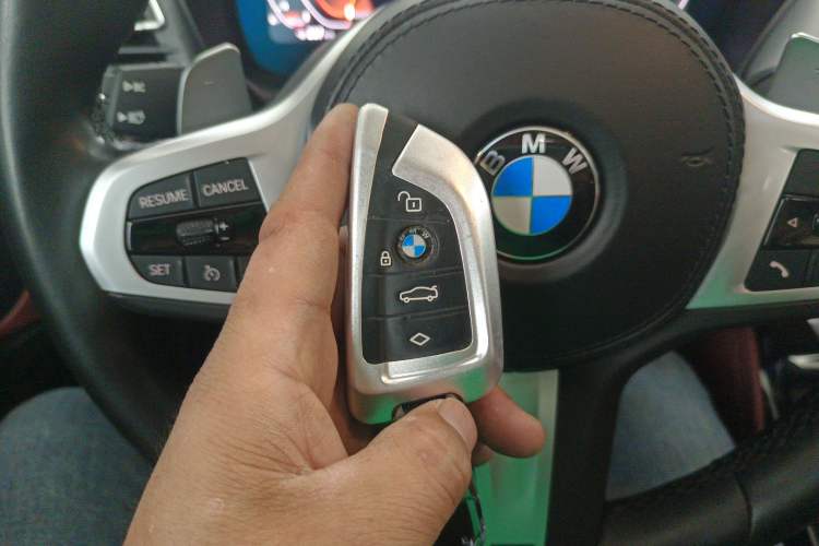 Used BMW X4 2022 xDrive 25i M Sport Package Interior 1