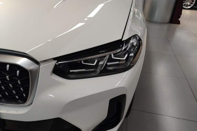 Used BMW X4 2022 xDrive 25i M Sport Package Left Front Headlight