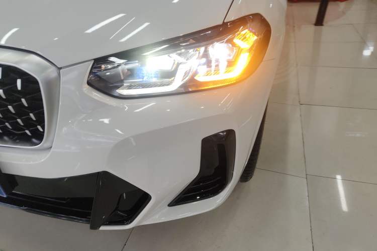 Used BMW X4 2022 xDrive 25i M Sport Package Left Front Headlight