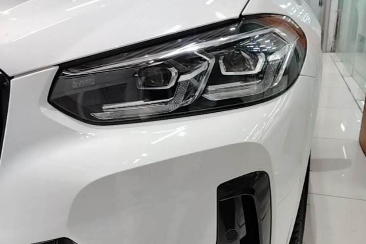 Used BMW X4 2022 xDrive 25i M Sport Package Left Front Headlight