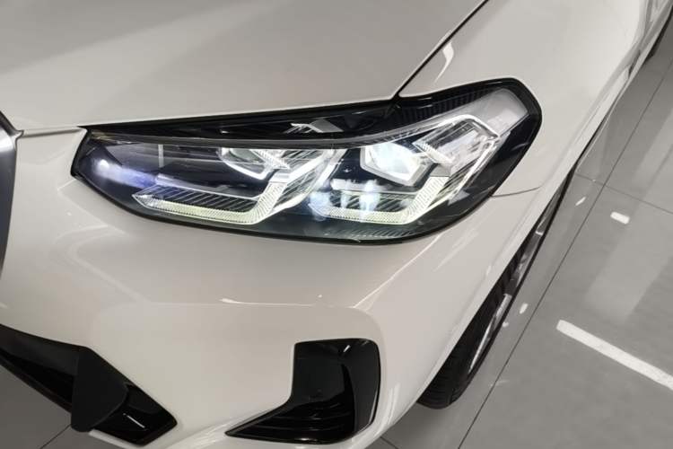 Used BMW X4 2022 xDrive 25i M Sport Package Left Front Headlight