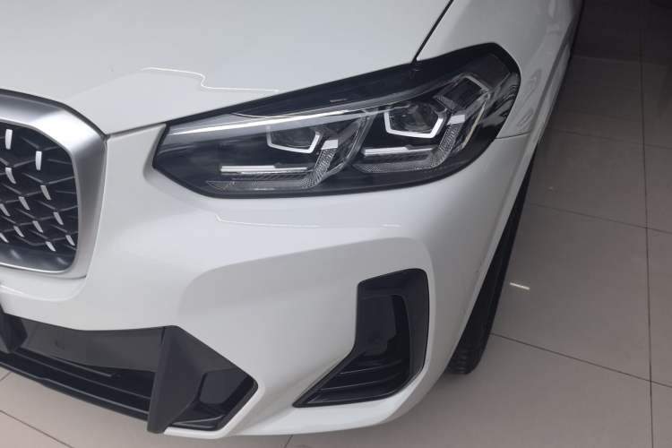 Used BMW X4 2022 xDrive 25i M Sport Package Left Front Headlight