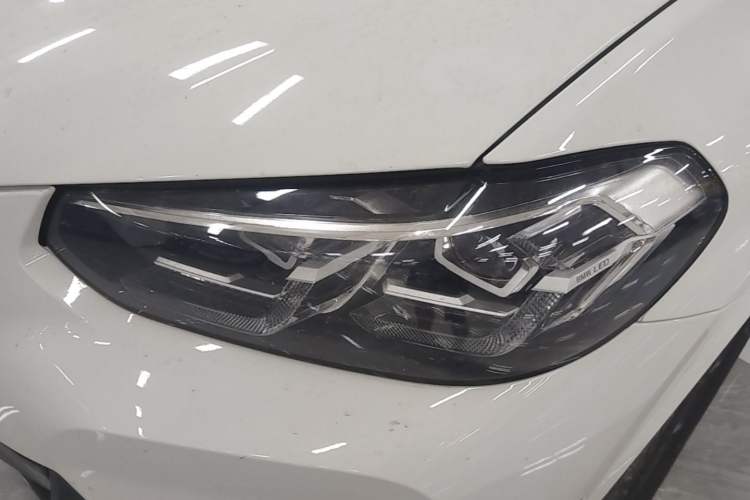 Used BMW X4 2022 xDrive 25i M Sport Package Left Front Headlight