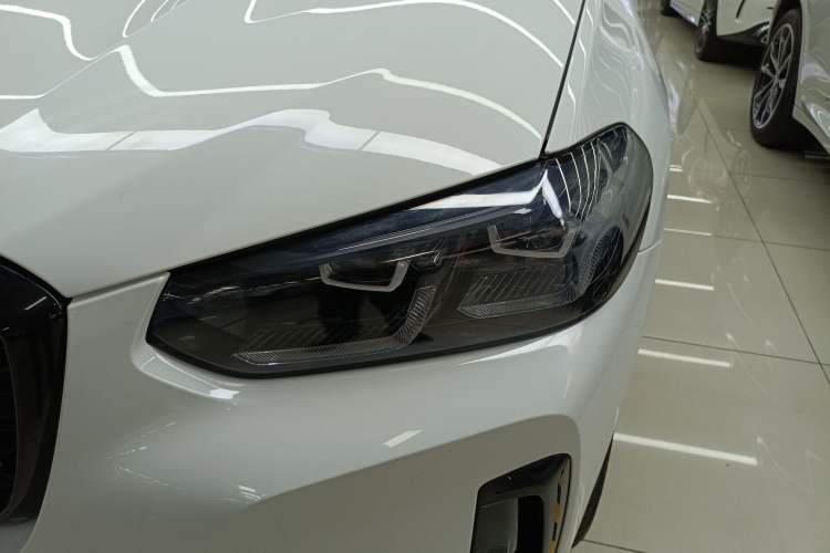 Used BMW X4 2022 xDrive 30i M Sport Night Edition package Left Front Headlight